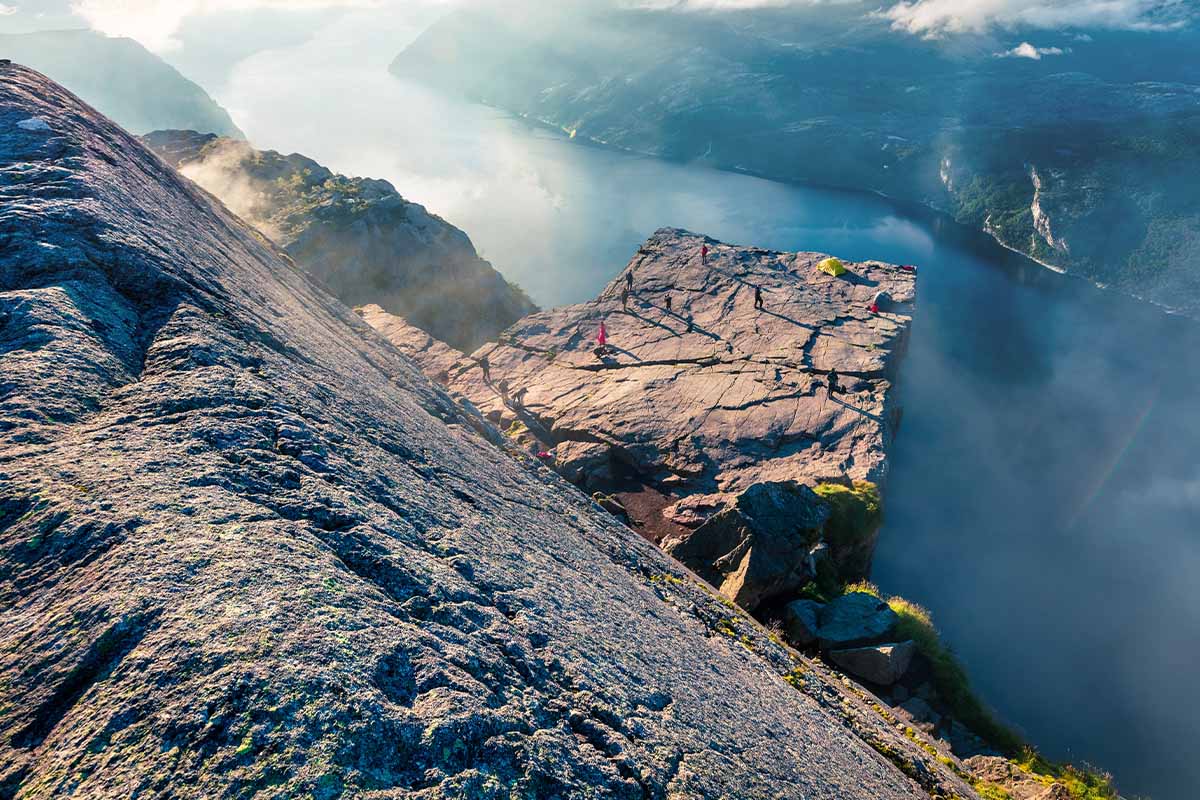 挪威．冰島｜挪威最美水岸．雙峽灣纜車．聖壇岩．冰火秘境雙溫泉16日| 團型特色| 永勁旅行社